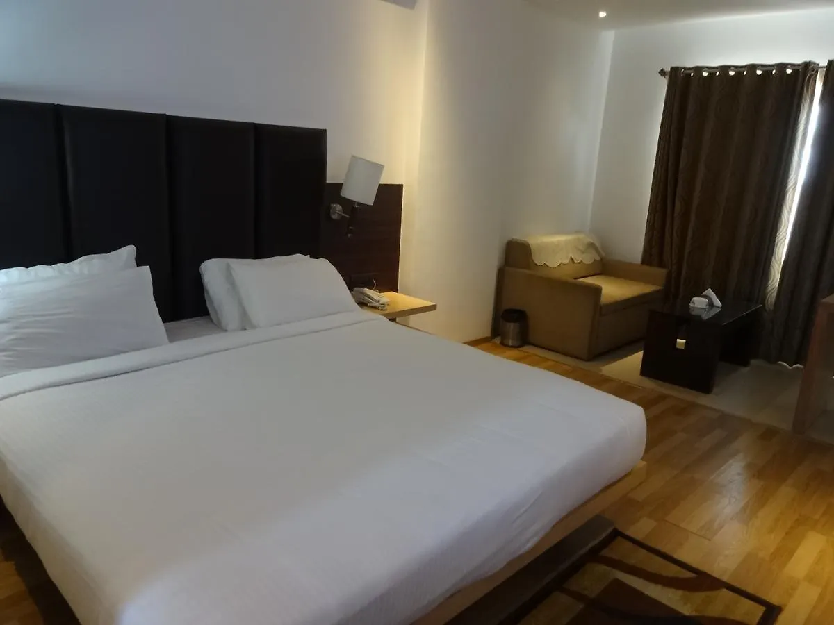 Sea Queen Hotel Calecute