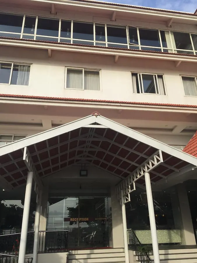 Sea Queen Hotel Calecute Estalagem